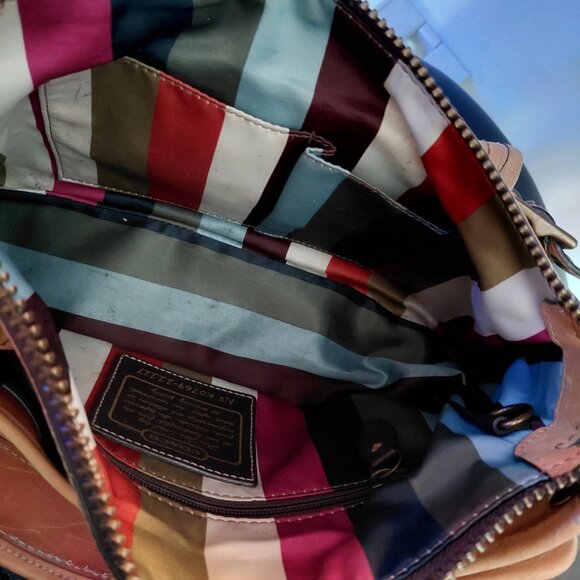 COACH 11127 Vintage Legacy Shoulder Bag - Picture 5 of 9